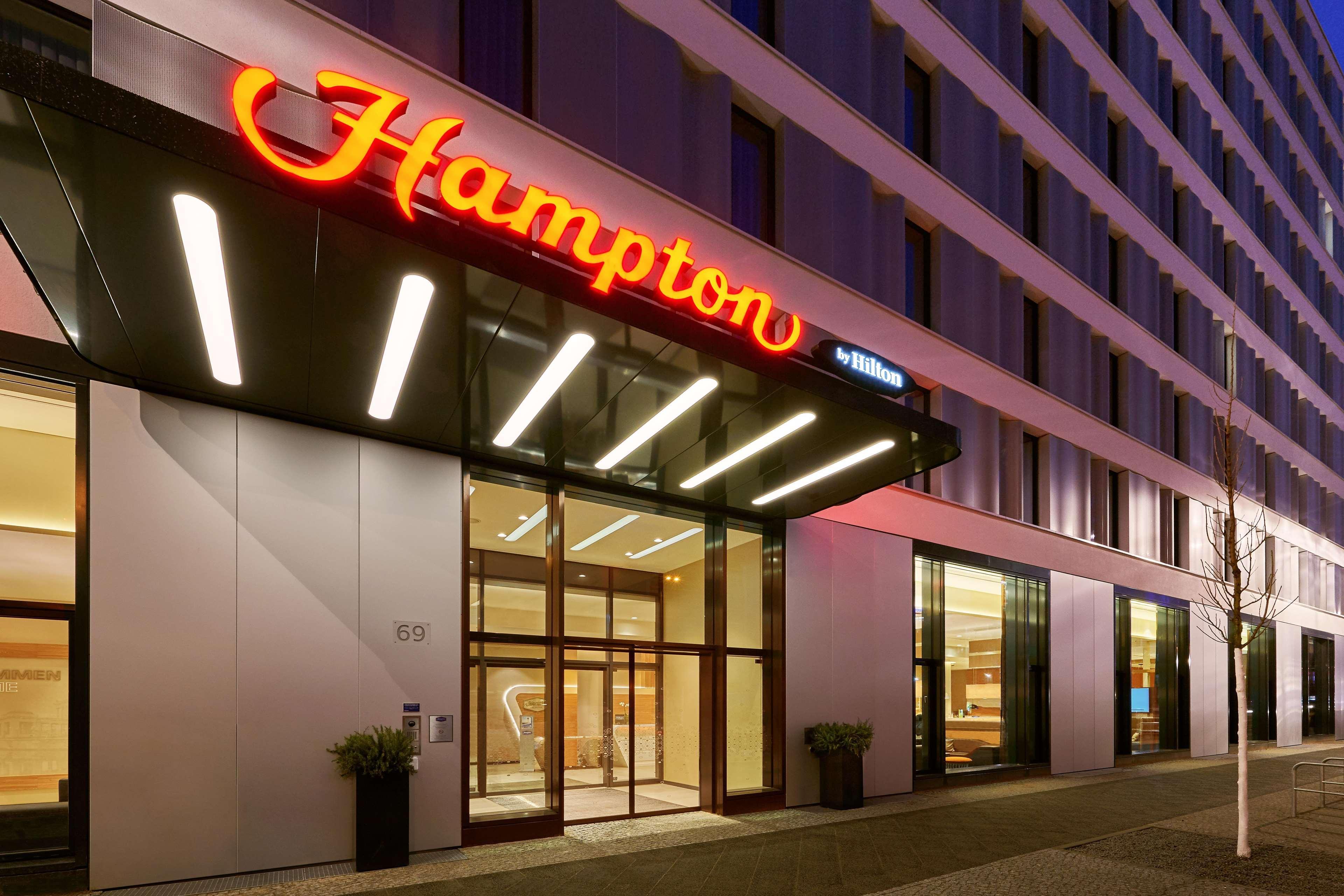 Hampton By Hilton Centre Alexanderplatz 3*
