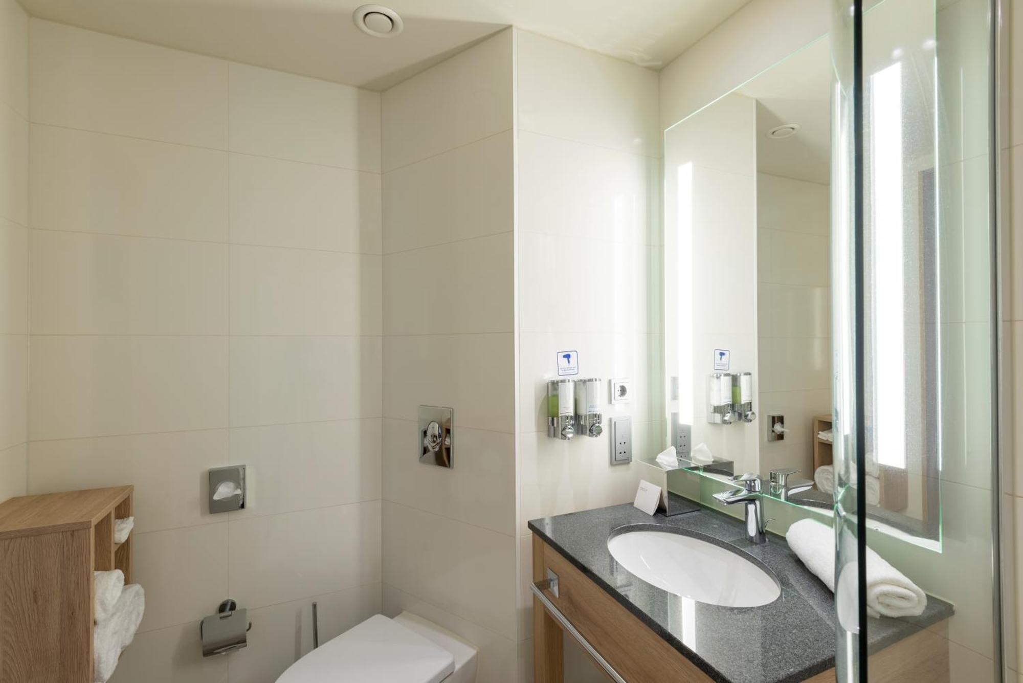 Hampton By Hilton Centre Alexanderplatz 3*