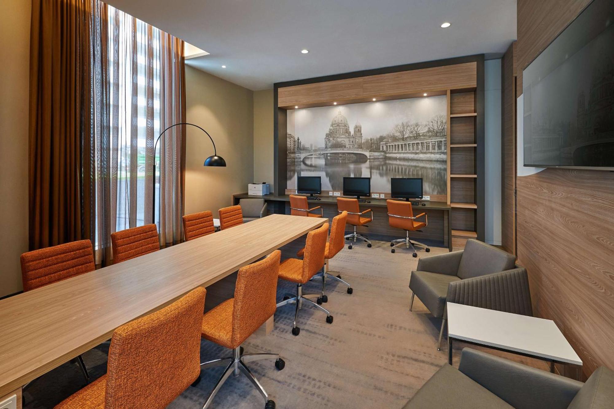 Hampton By Hilton Centre Alexanderplatz Hotel